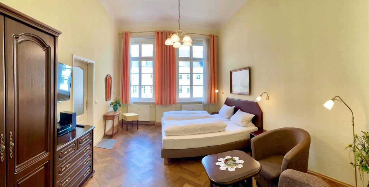 Apartmenthaus Stadt Metz ドレスデン エクステリア 写真