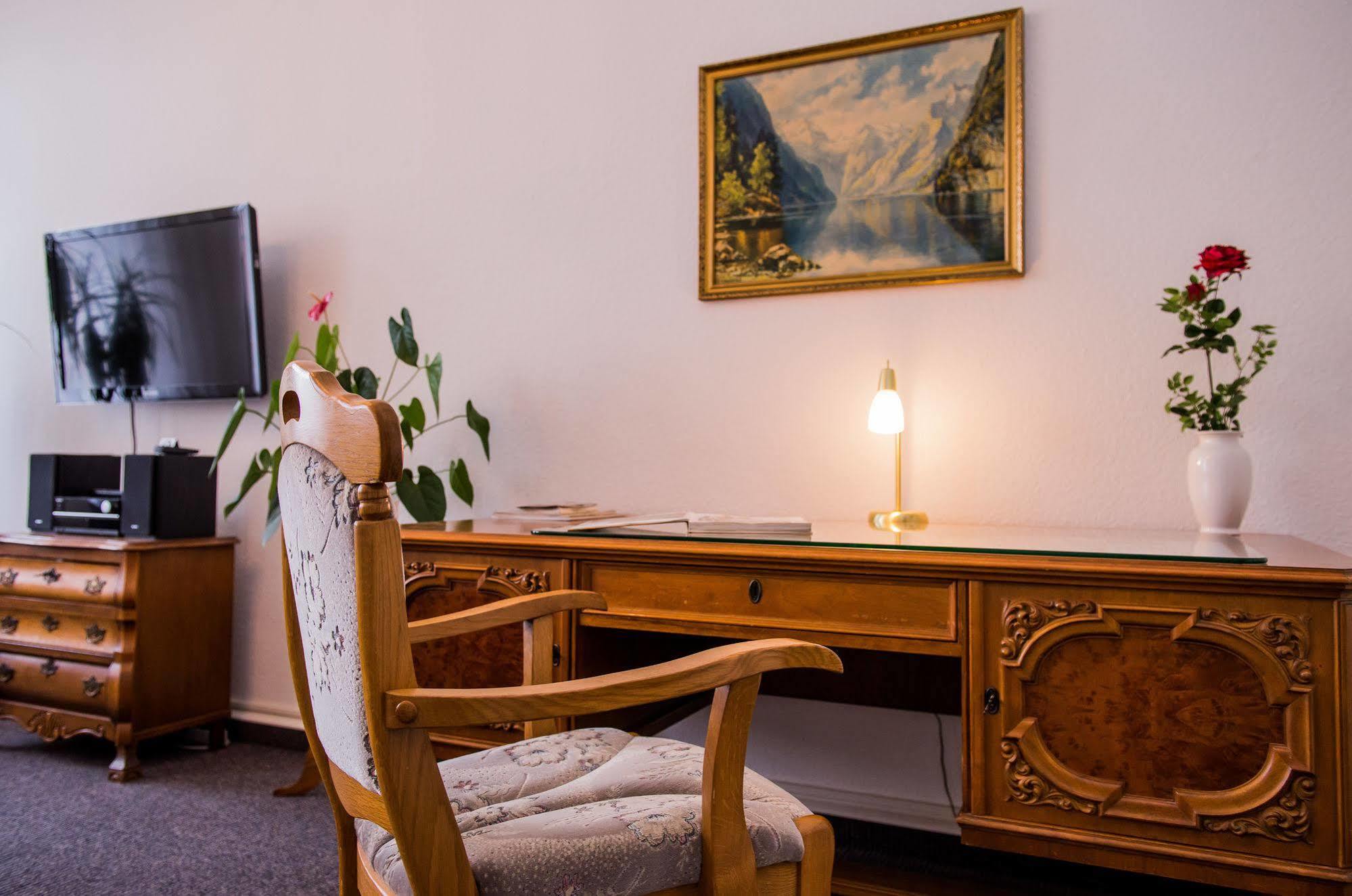 Apartmenthaus Stadt Metz ドレスデン エクステリア 写真
