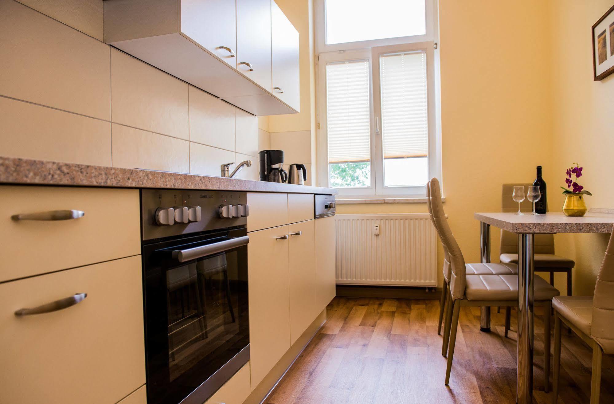 Apartmenthaus Stadt Metz ドレスデン エクステリア 写真